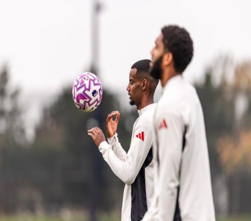 内马尔转投,桑托斯,巴黎生涯落,米兰体育,米兰体育官网,米兰体育官方,米兰体育下载